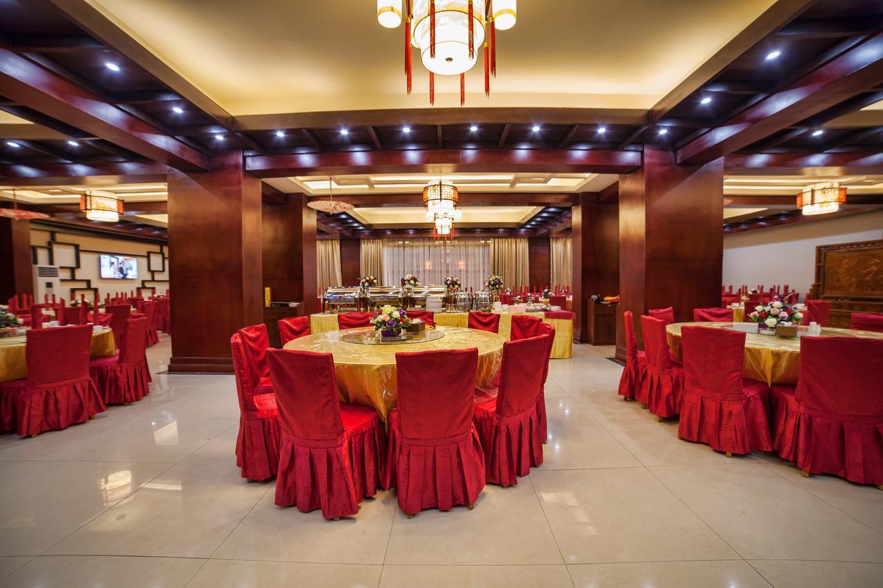 Hotel Shanghai City Osh Luaran gambar