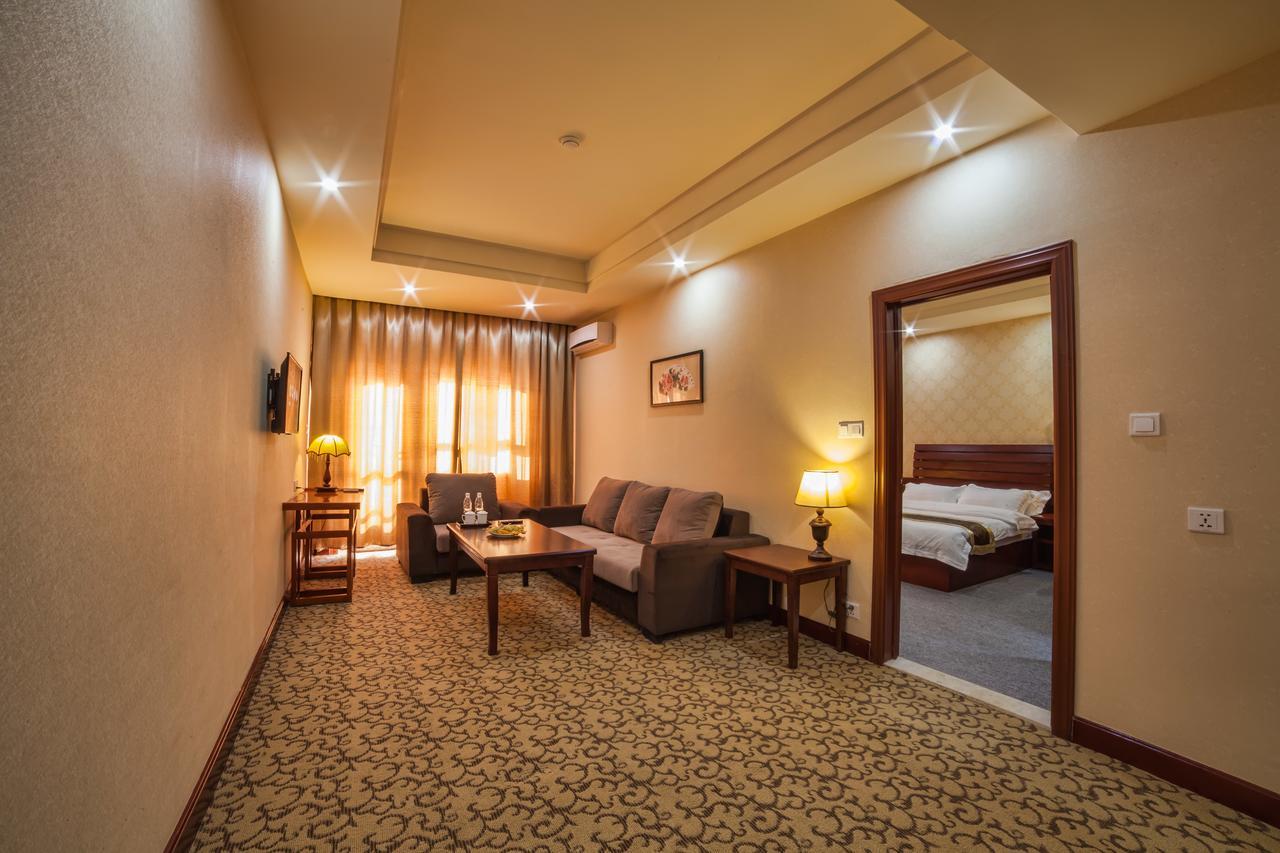 Hotel Shanghai City Osh Luaran gambar
