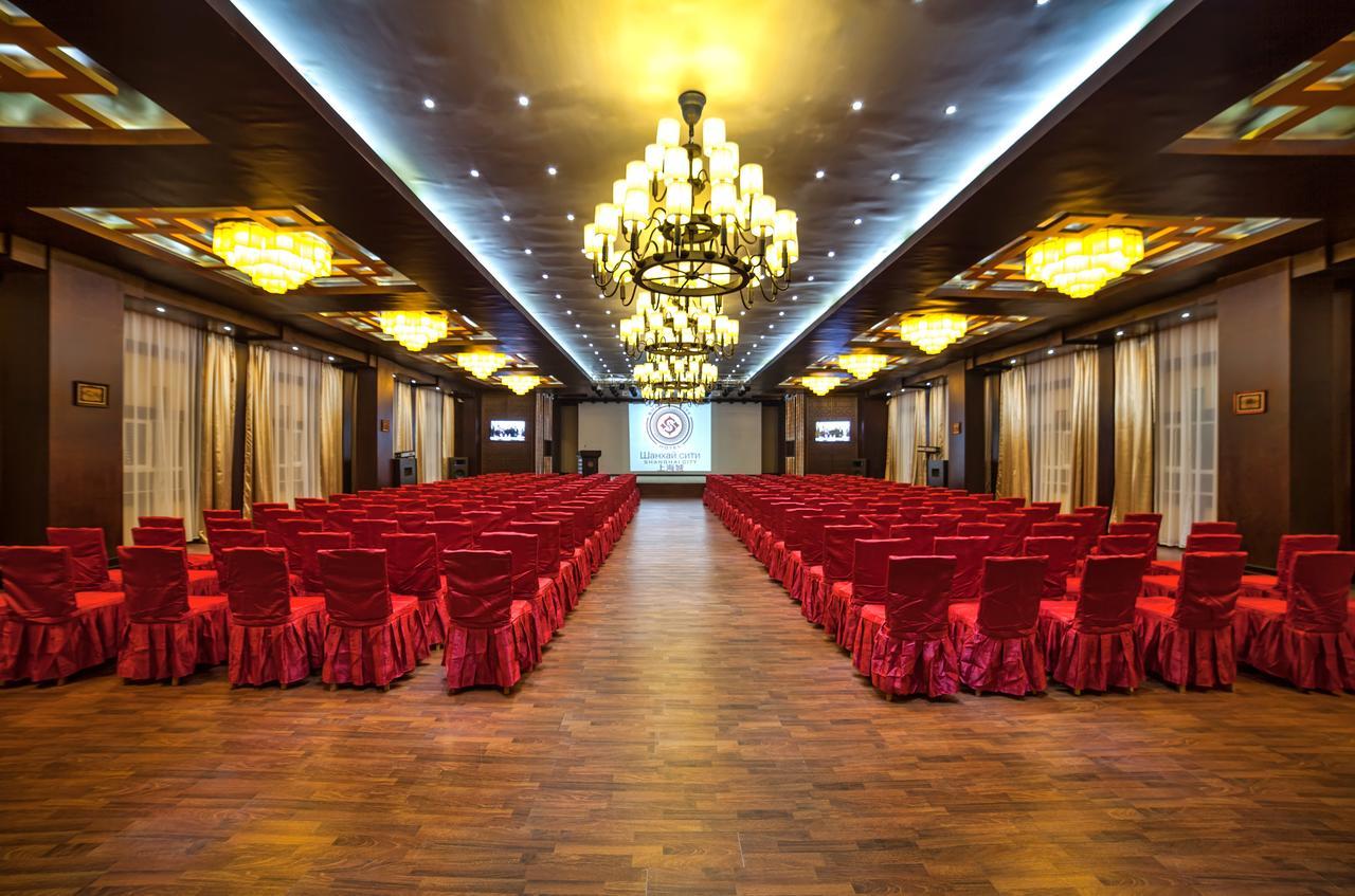 Hotel Shanghai City Osh Luaran gambar